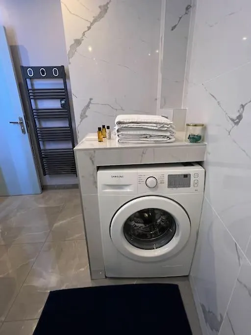 Newly Renovated Spacious Apartment In Montorgeuil Area Paris
