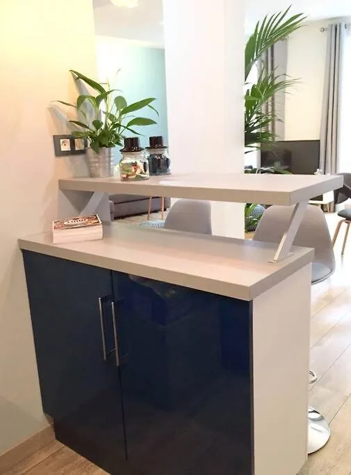 Newly Renovated Spacious Apartment In Montorgeuil Area Paris