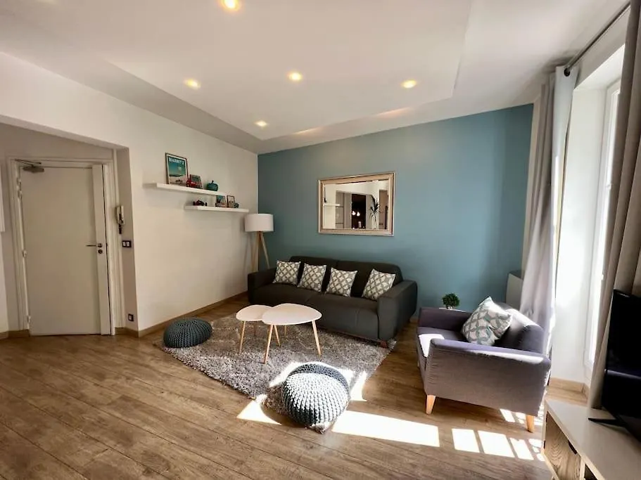 Newly Renovated Spacious Apartment In Montorgeuil Area Parijs